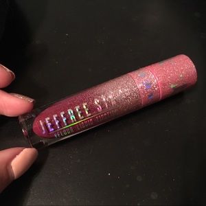 Jeffree Star LE liquid lipstick Santa Baby